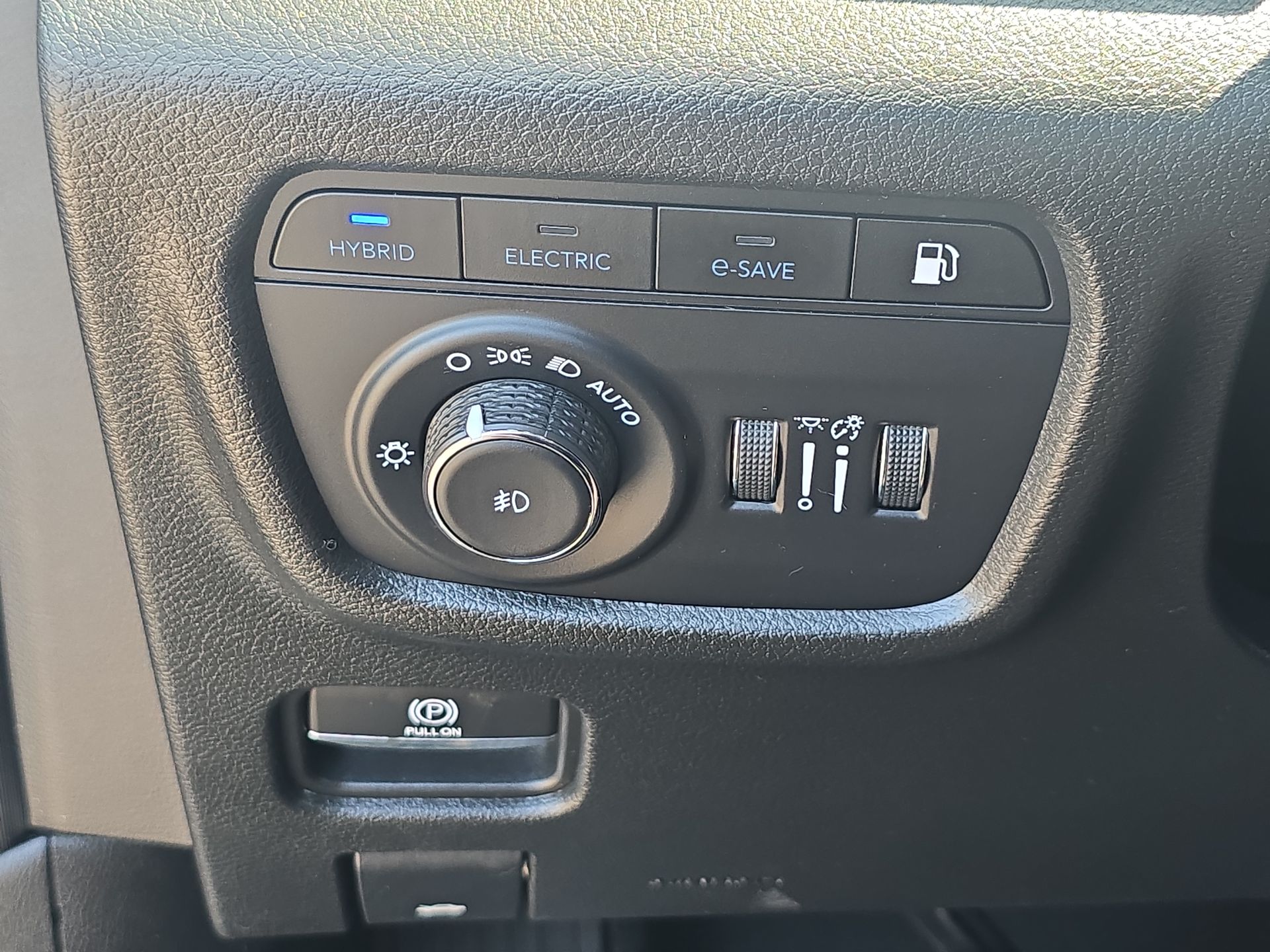 2023 Jeep Cherokee Base photo 51