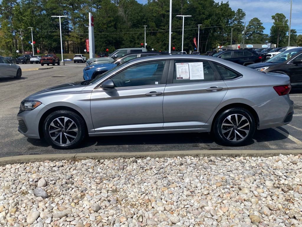 2024 Volkswagen Jetta 1.5T S photo 3
