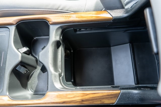 2022 Honda CR-V Touring photo 25
