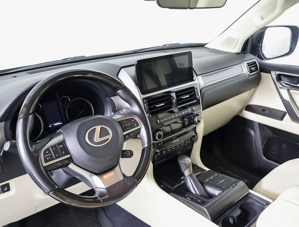 2023 Lexus GX 460 photo 5