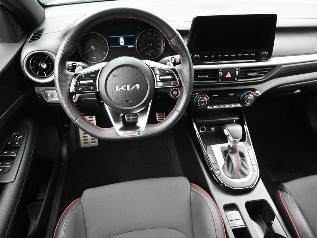 2023 Kia Forte GT photo 9