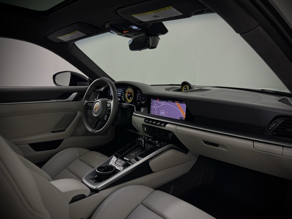 2021 Porsche 911 Turbo photo 21