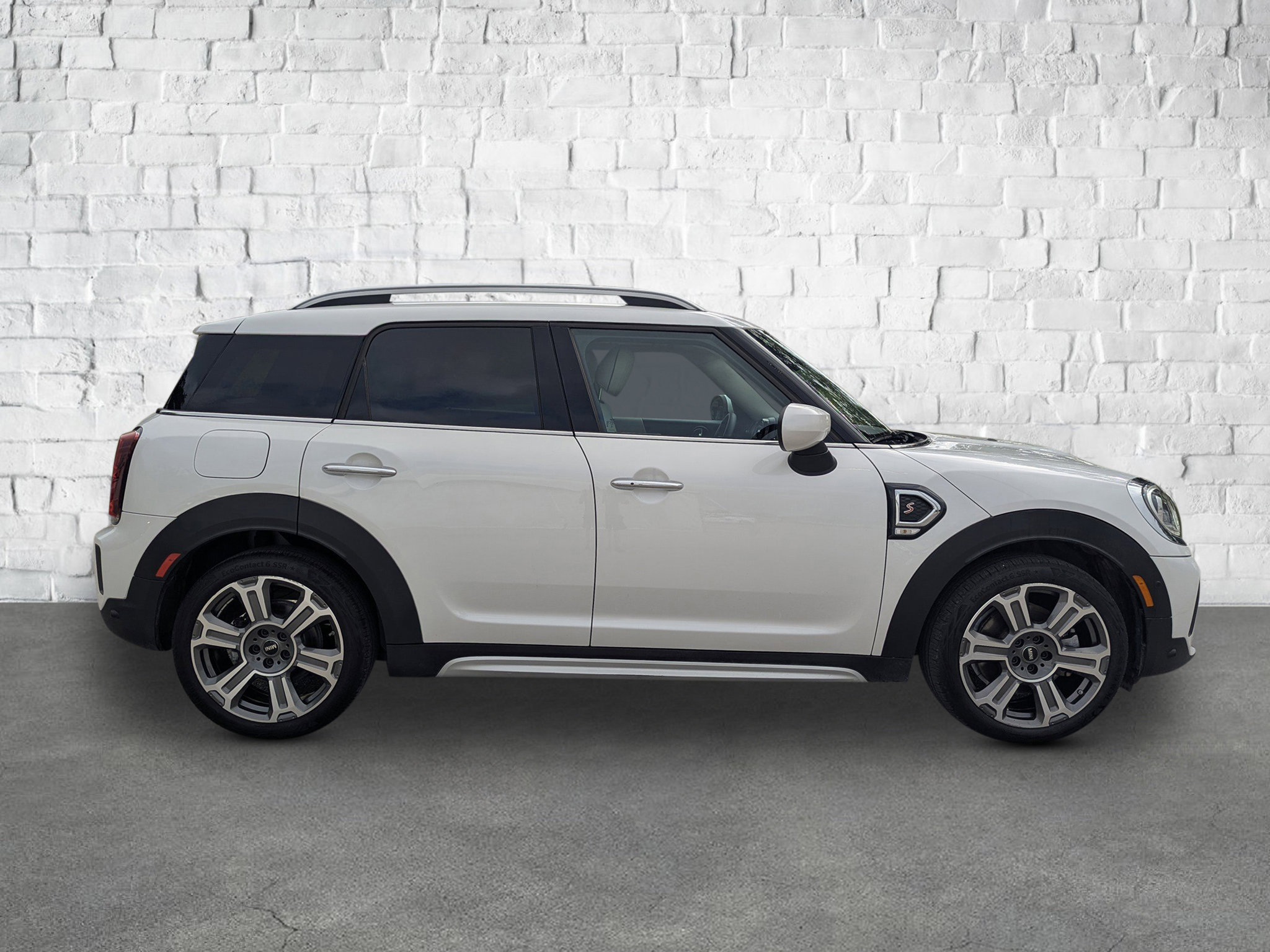 2024 Mini Countryman S Iconic photo 4