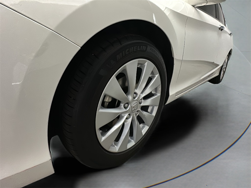 2013 Honda Accord EX-L photo 2