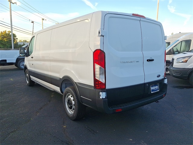 2025 Ford Transit photo 4
