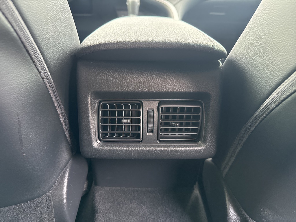 2022 Toyota Camry XSE photo 17