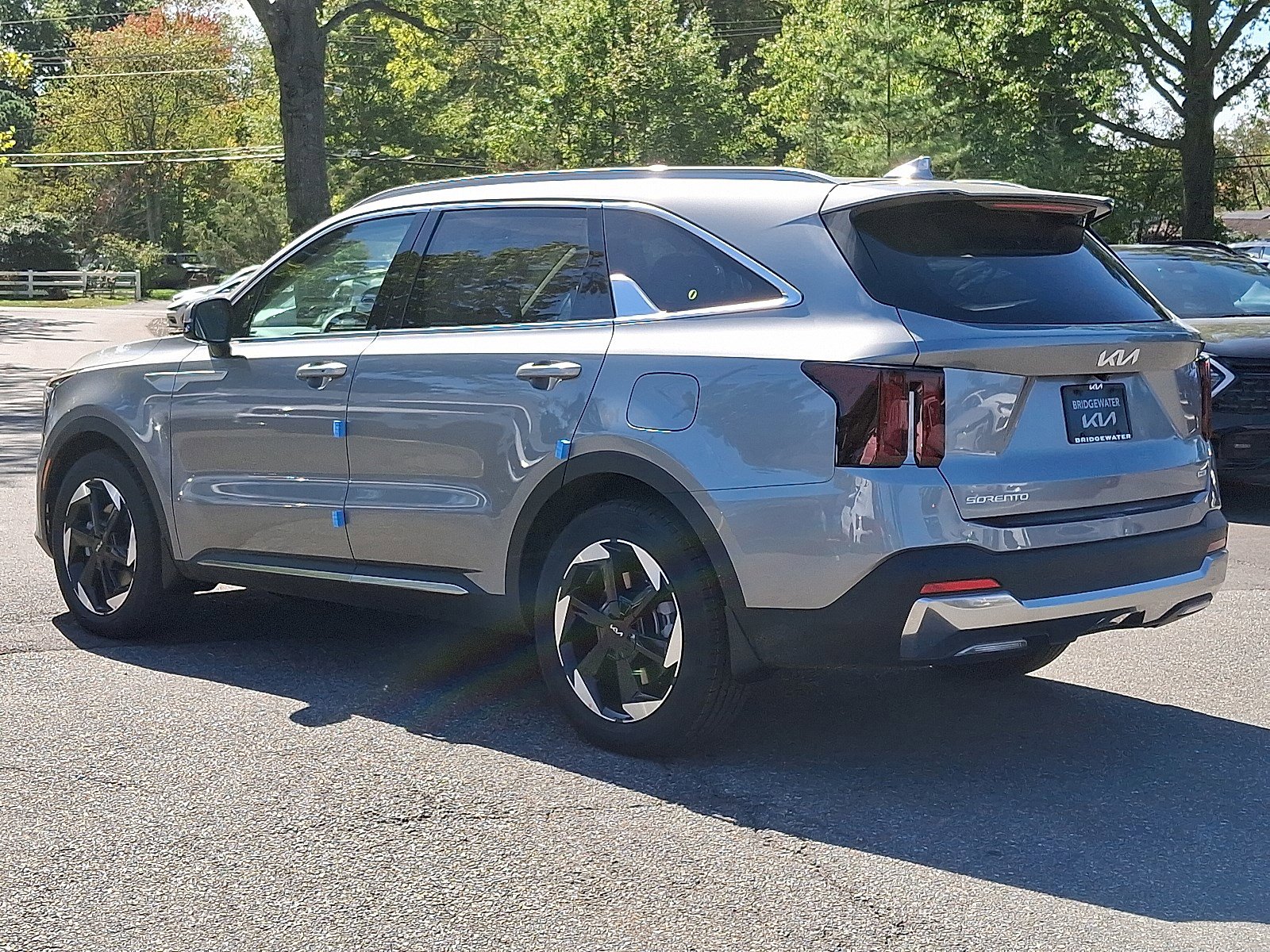 2025 Kia Sorento Plug-In Hybrid EX photo 2