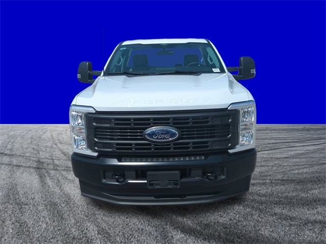 2025 Ford F-250 XL photo 9