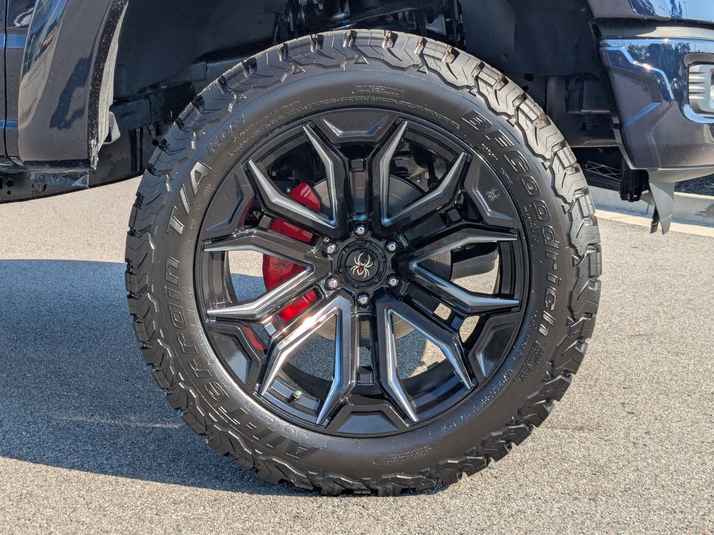 2025 Ford F-150 XLT photo 11