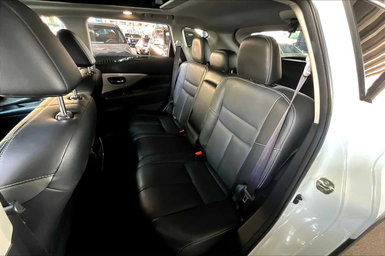 2015 Nissan Murano Platinum photo 18