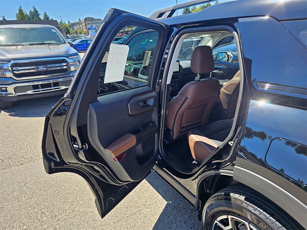 2025 Ford Bronco Sport Outer Banks photo 16