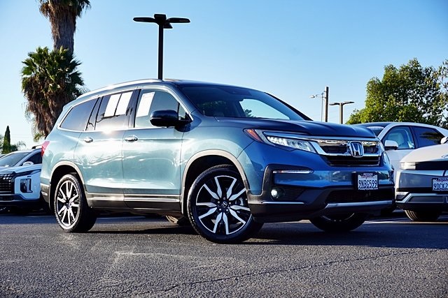 Used 2022 Blue Honda Touring image 1