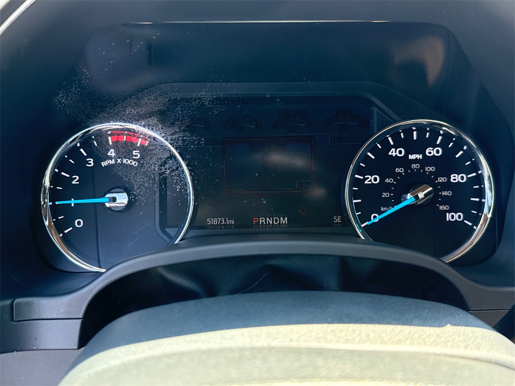 2022 Ford F-350 Lariat photo 25