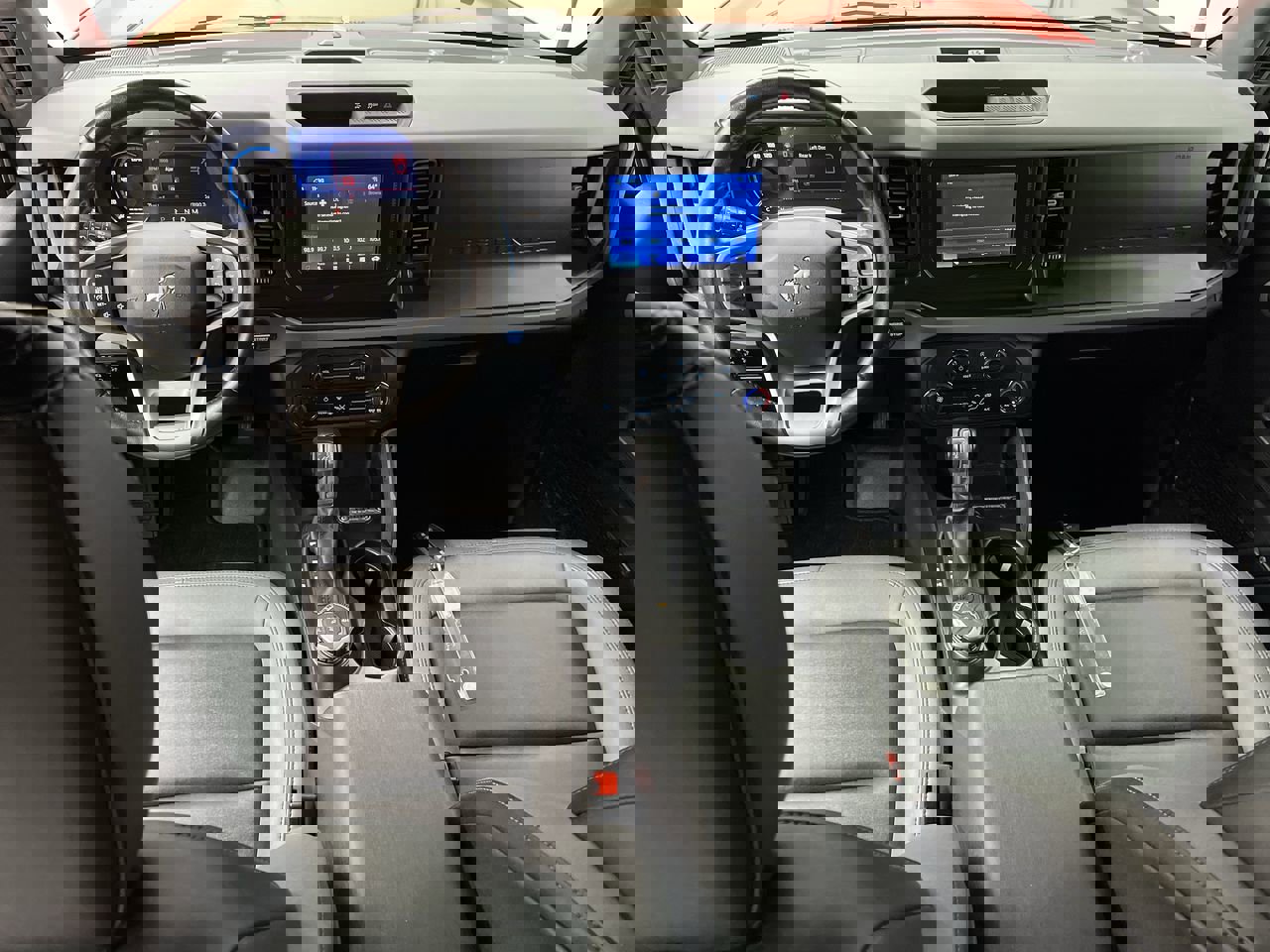 2023 Ford Bronco Base photo 4