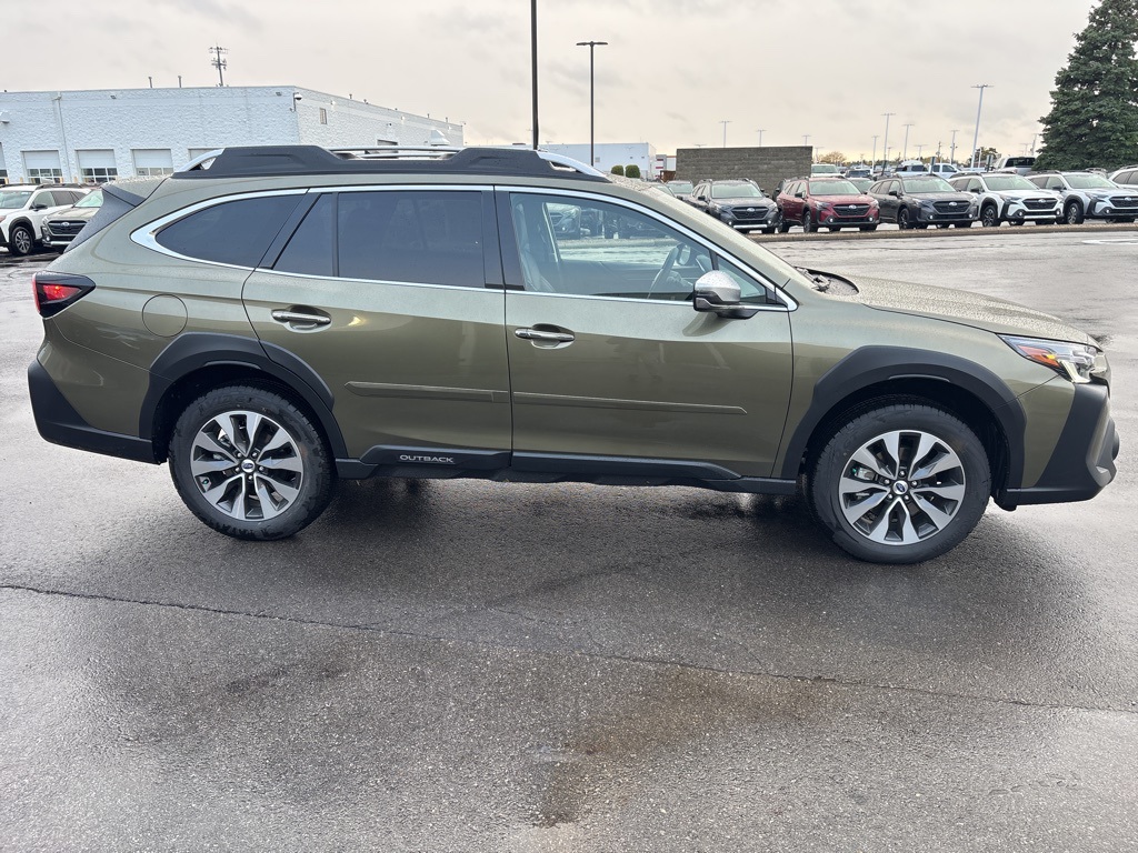 2025 Subaru Outback Touring photo 2