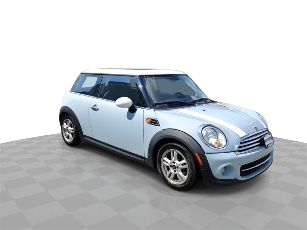 Used 2013 MINI Cooper Base with VIN WMWSU3C5XDT686121 for sale in West Allis, WI