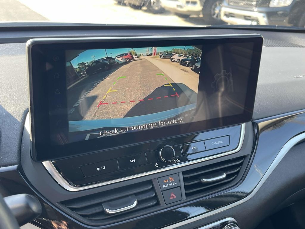 2024 Nissan Altima 2.5 SR photo 22