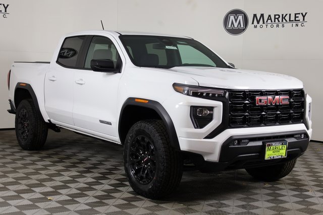 2026 GMC Canyon Elevation's photo