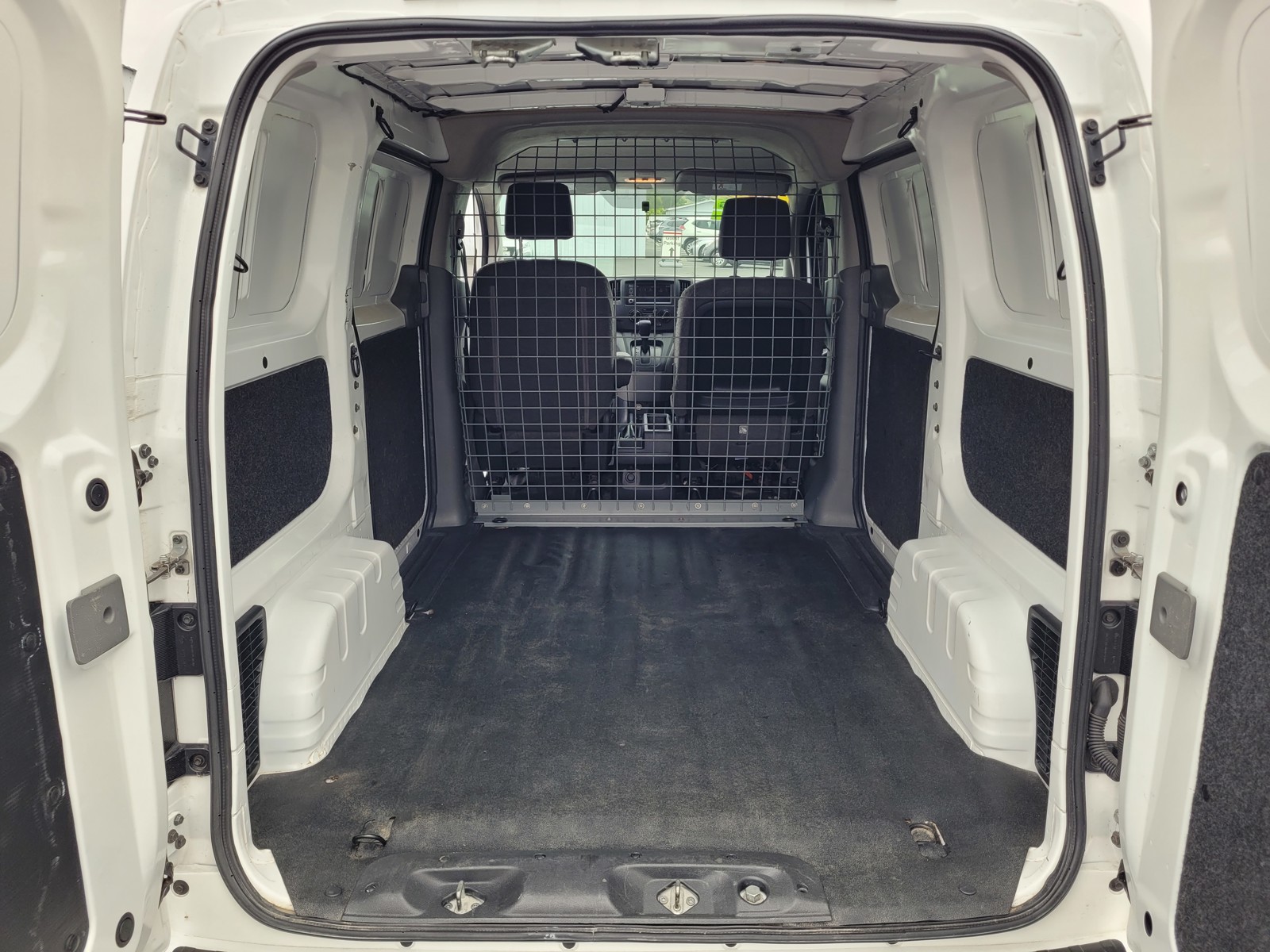 2020 Nissan NV200 SV photo 19