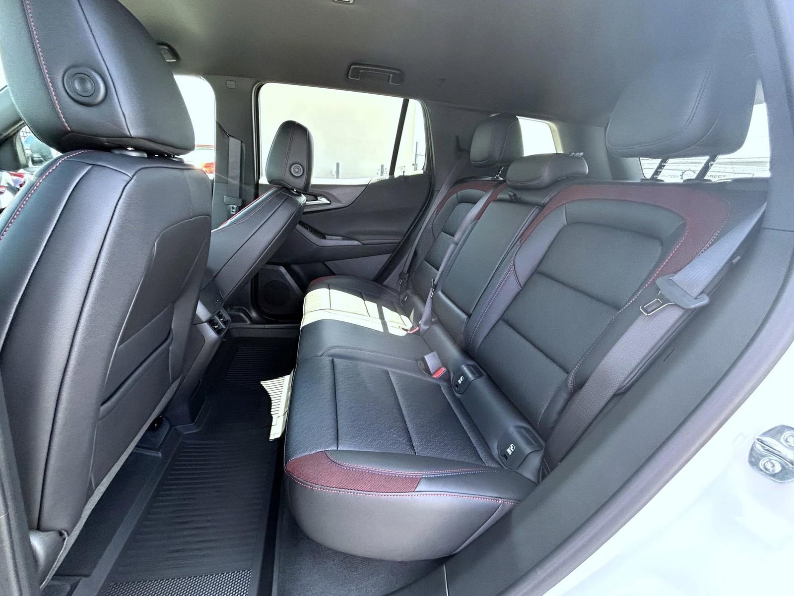 2026 Chevrolet Equinox RS photo 14