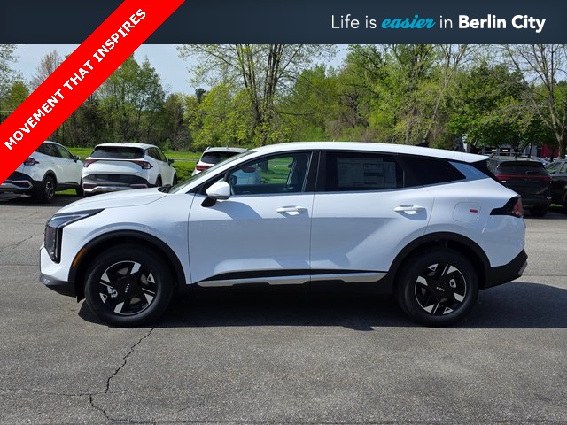 2026 Kia Sportage LX photo 4