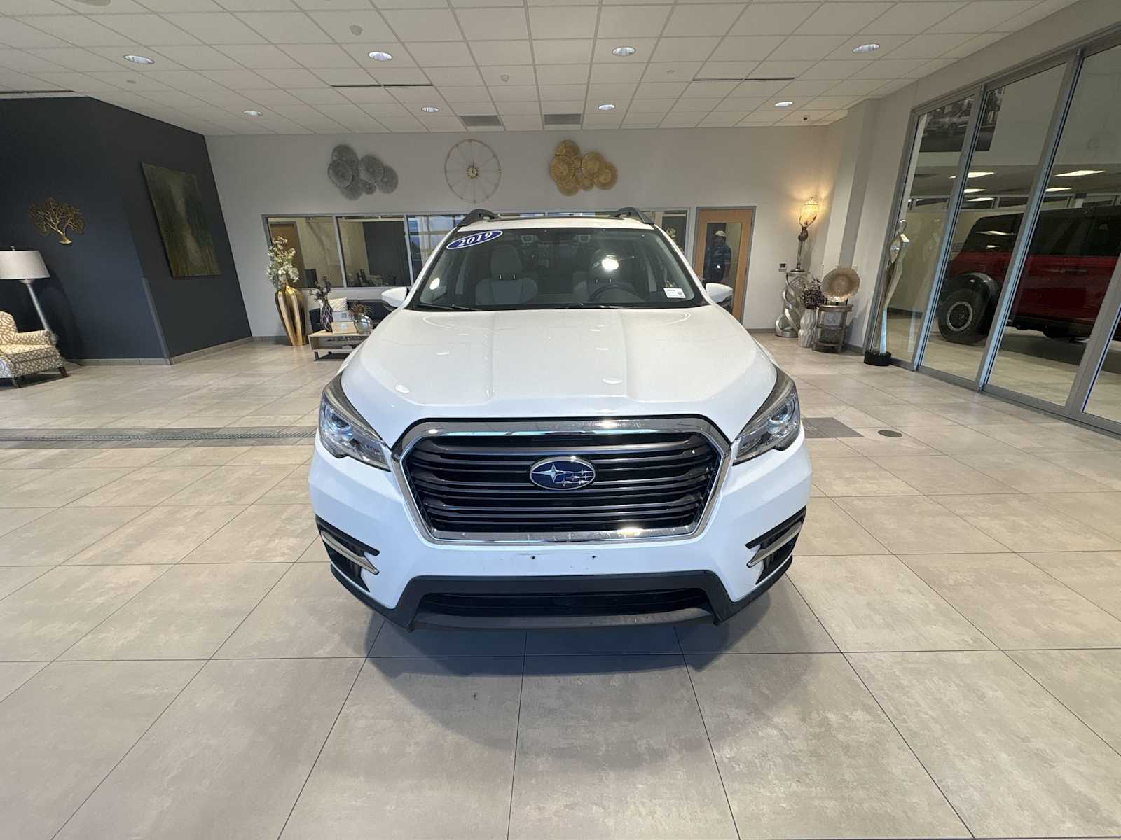 2019 Subaru Ascent Limited photo 3