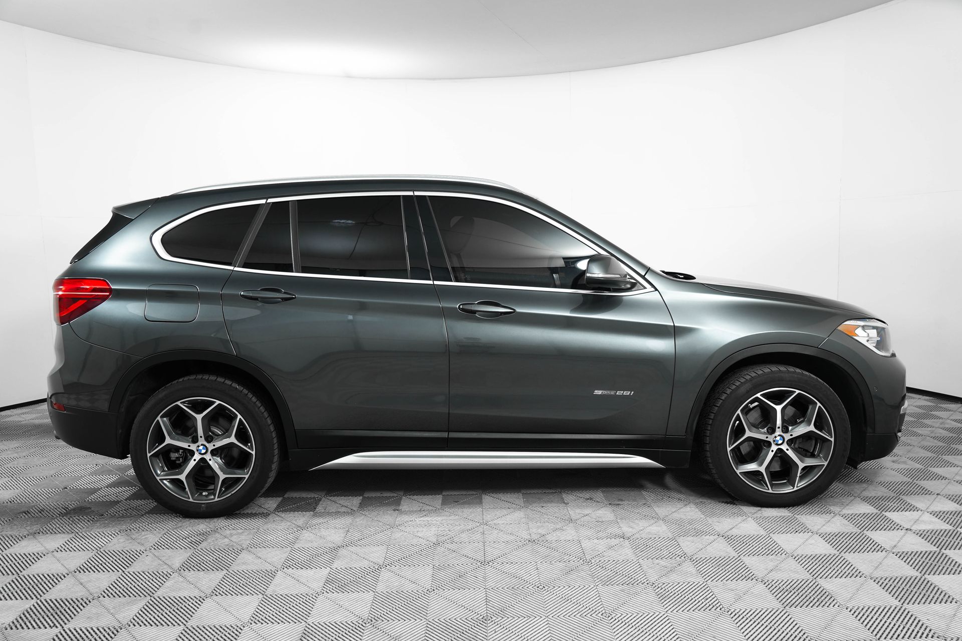 2018 Bmw X1 sDrive28i photo 6
