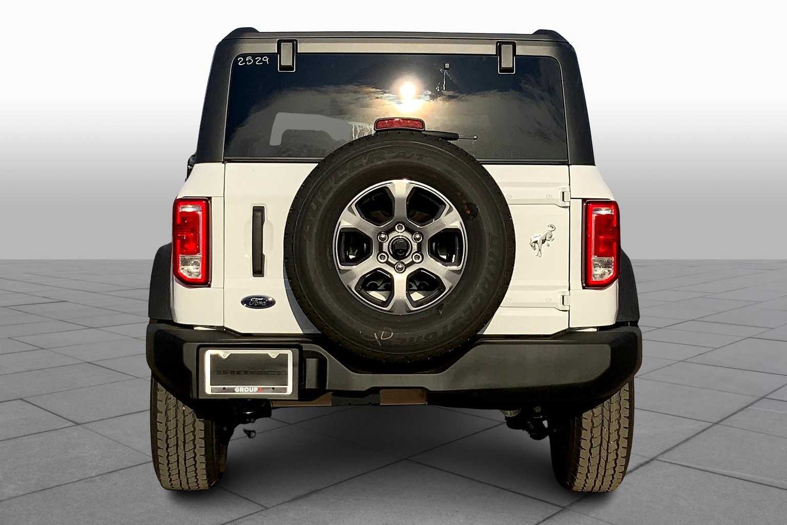 2025 Ford Bronco Big Bend photo 4