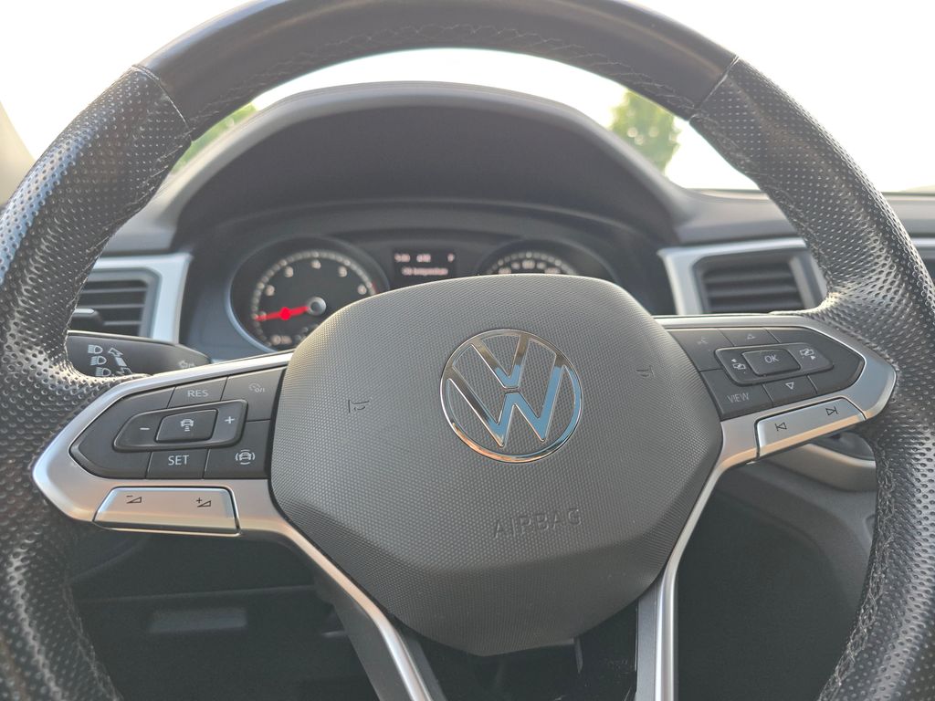 2021 Volkswagen Atlas V6 SE Technology R-Line photo 22