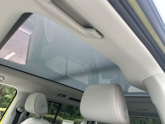 2025 Volkswagen ID. Buzz photo 14