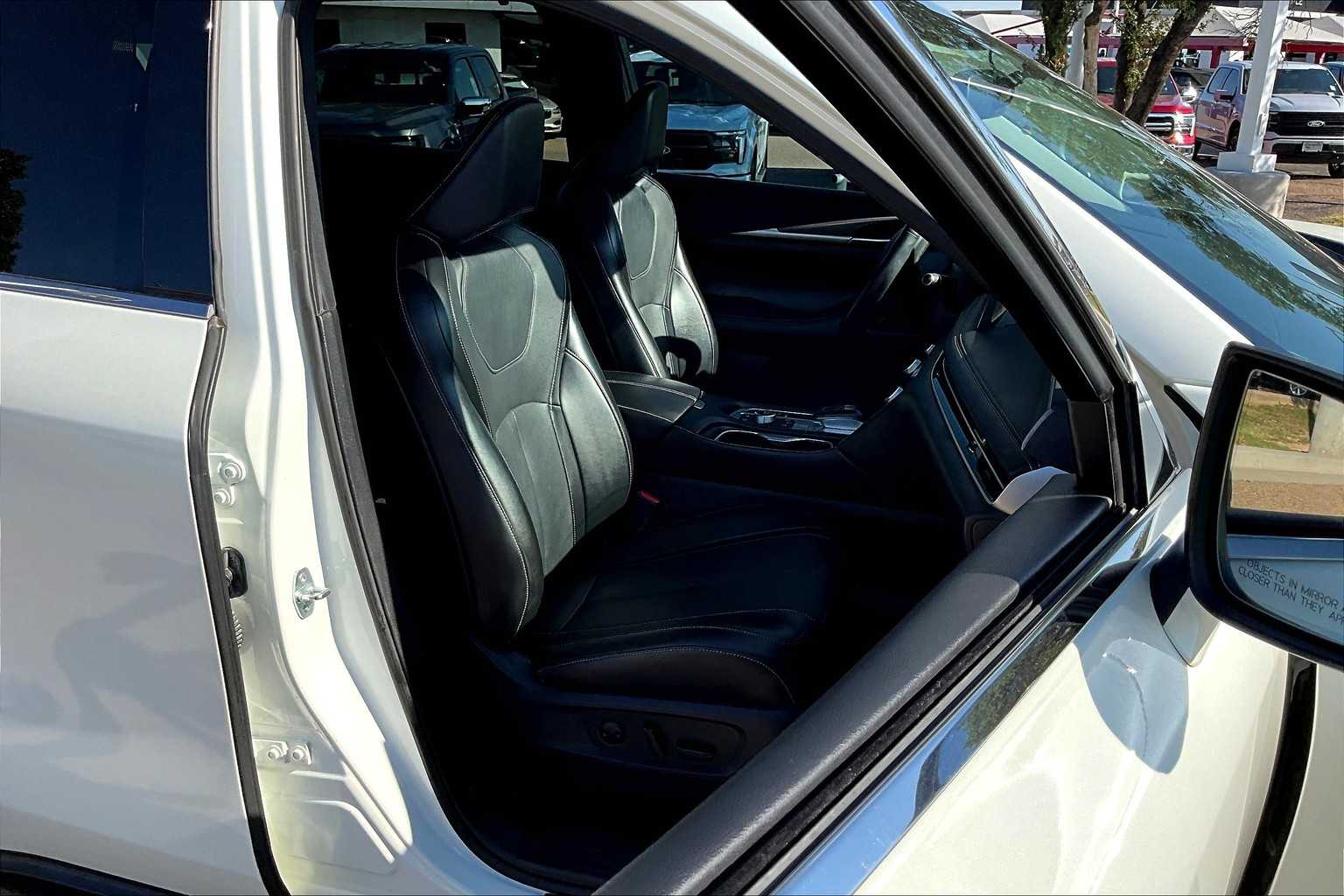 2022 Infiniti QX60 Luxe photo 8