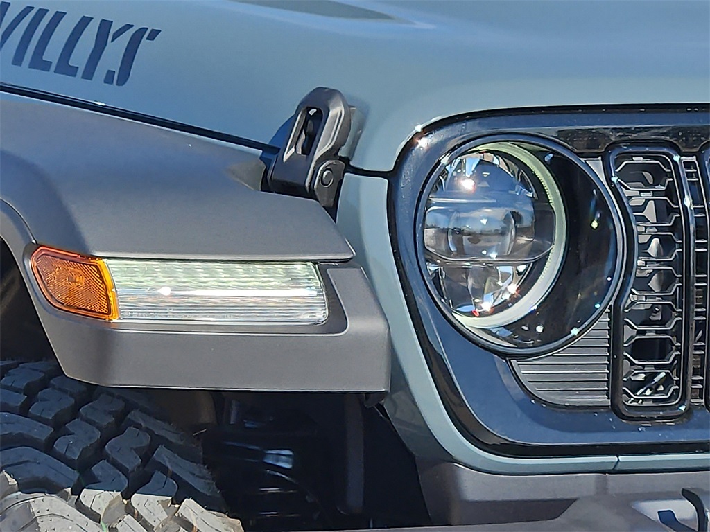 2025 Jeep Wrangler Willys photo 8