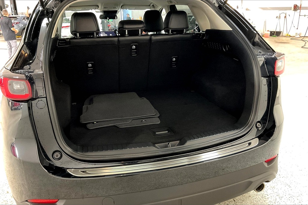 2022 Mazda CX-5 2.5 Select photo 24