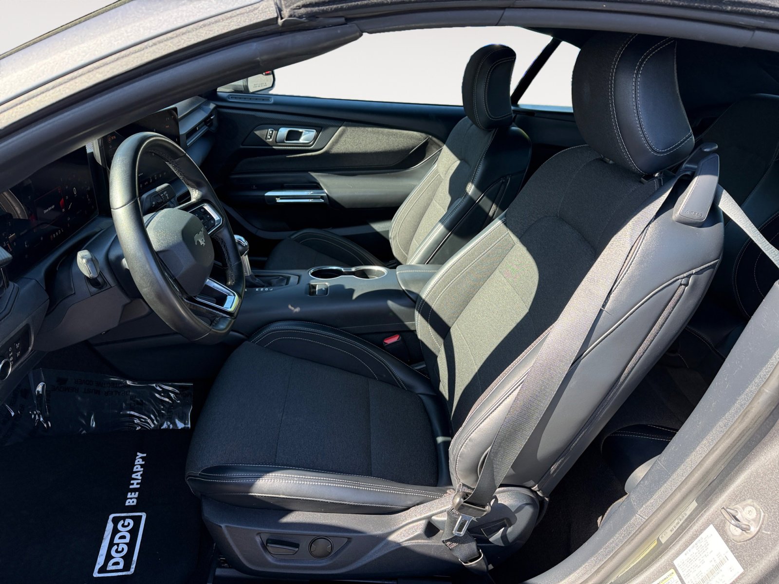 2024 Ford Mustang EcoBoost photo 10