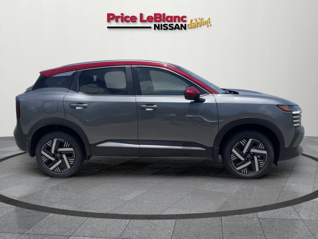 2025 Nissan Kicks SV photo 8