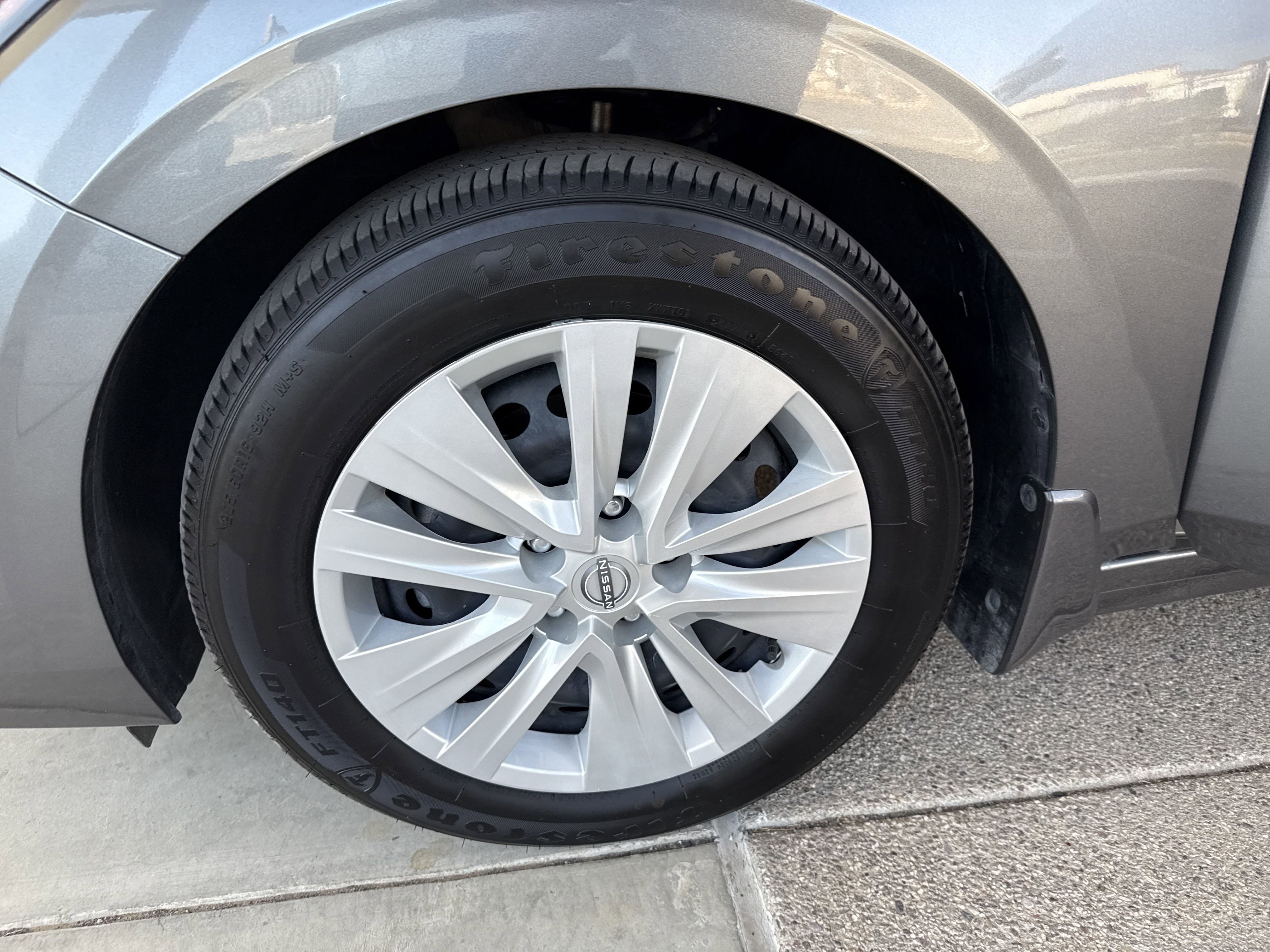 2024 Nissan Sentra S photo 2