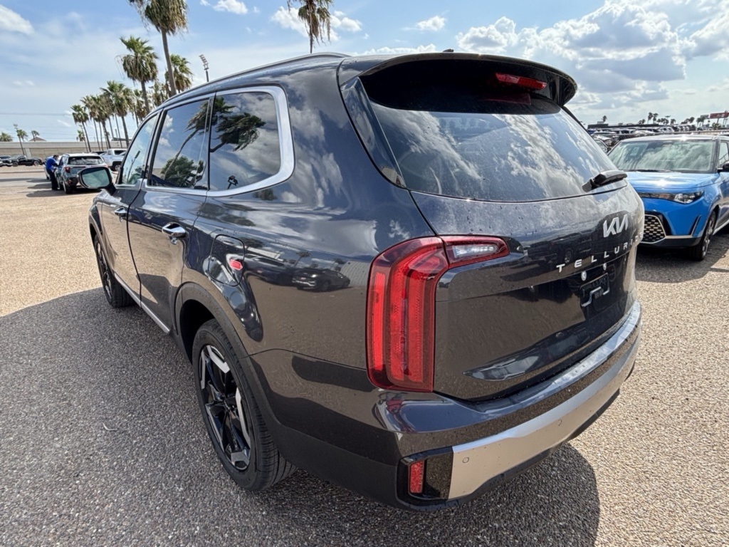 2025 Kia Telluride EX photo 2