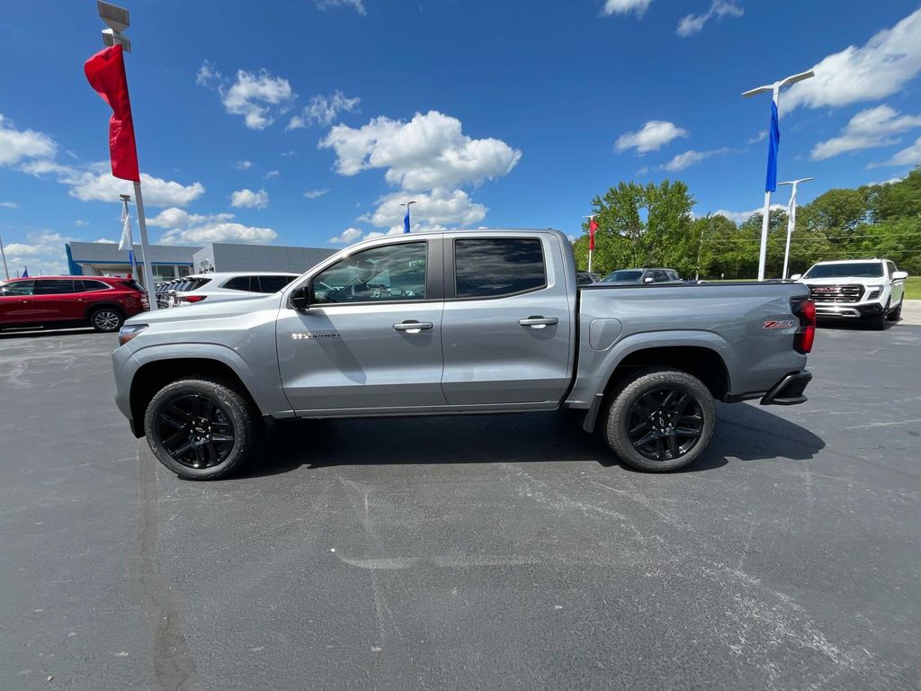 2025 Chevrolet Colorado Z71 photo 4