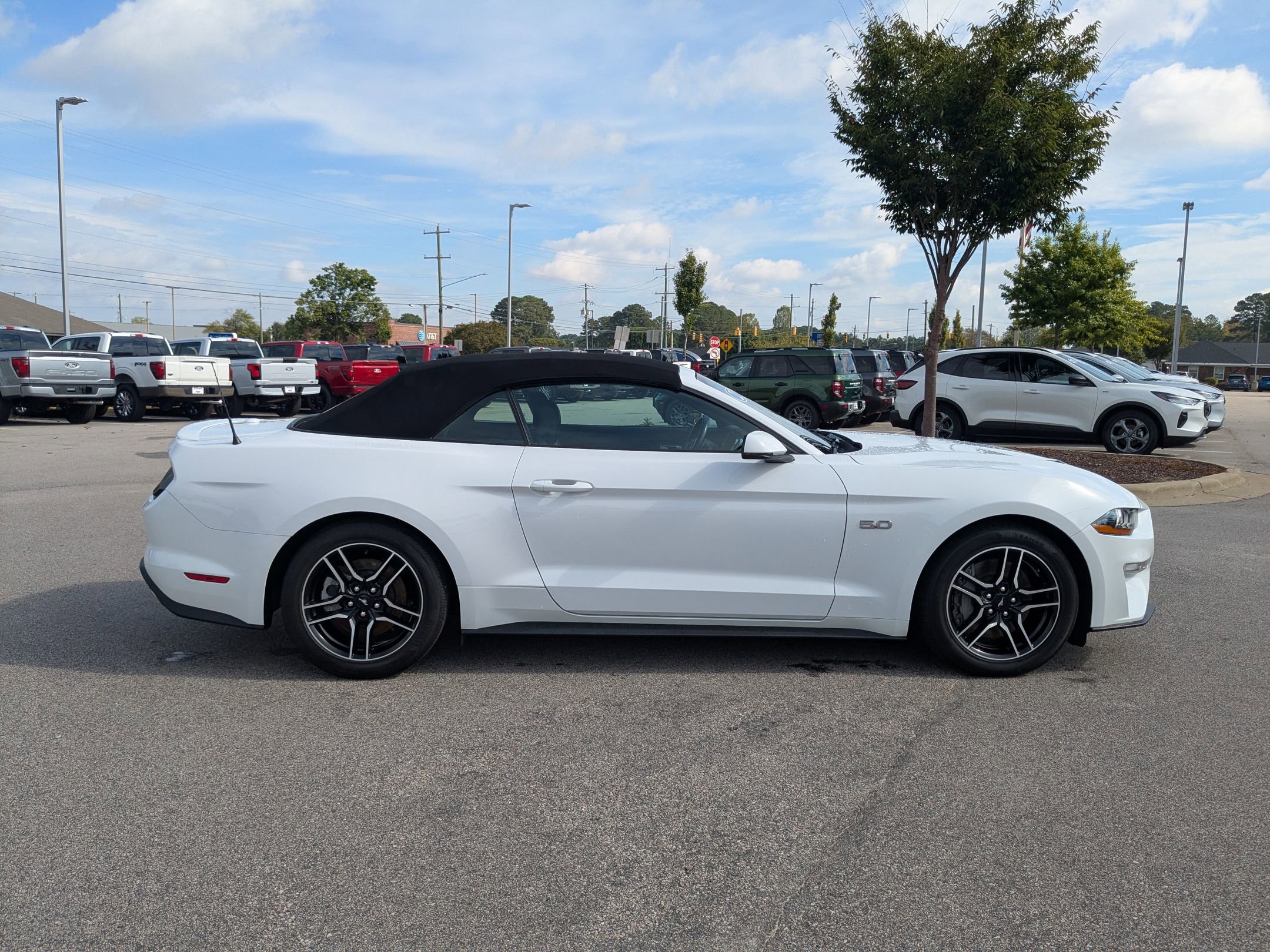 2022 Ford Mustang GT Premium photo 7