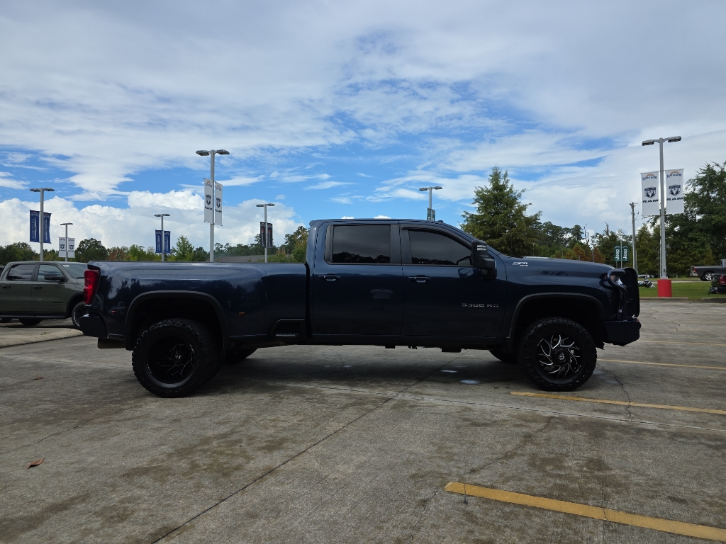 2020 Chevrolet Silverado 3500HD LT photo 8
