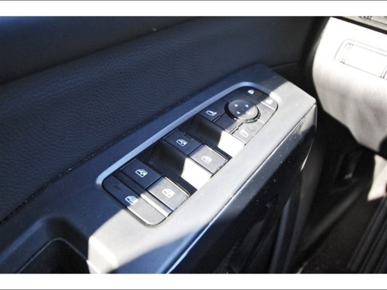 2025 Nissan Pathfinder SV Black at Robbins Nissan