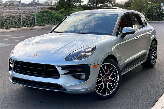 2021 Porsche Macan GTS's photo