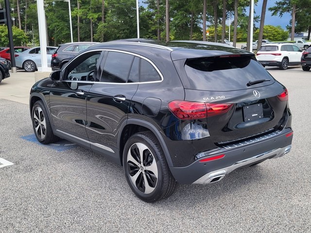 2025 Mercedes Benz GLA 250 photo 6