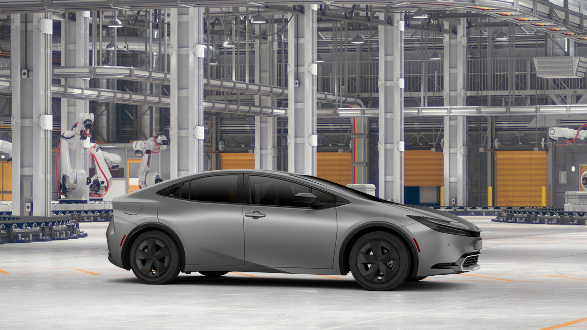 2026 Toyota Prius Plug-in Hybrid SE photo 13