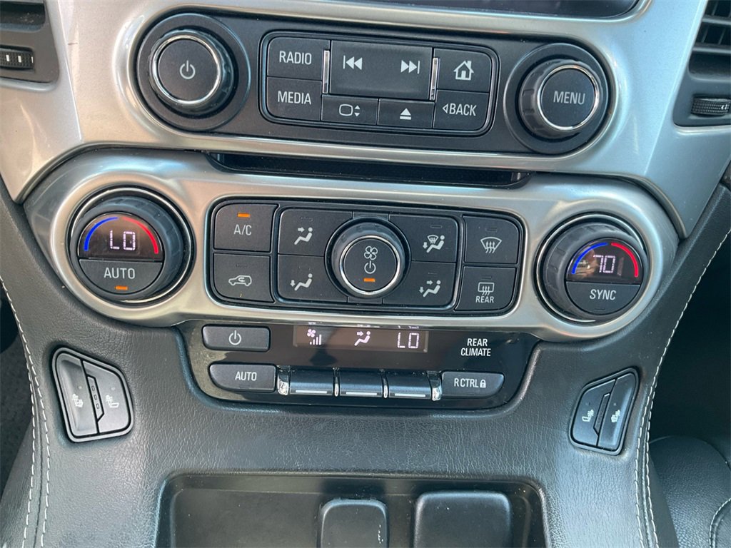 2018 Chevrolet Suburban LT photo 22