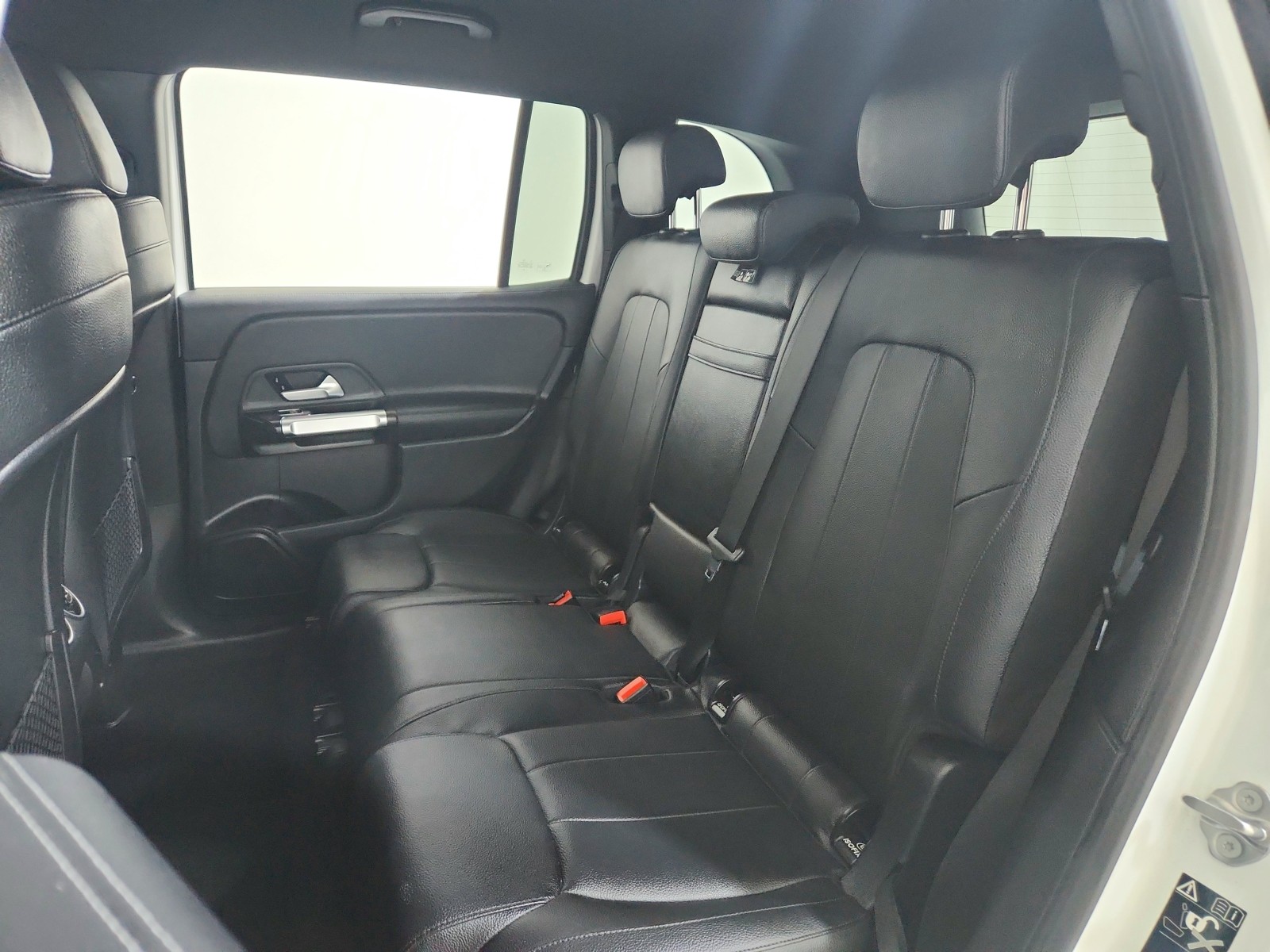 2021 Mercedes Benz GLB 250 photo 34