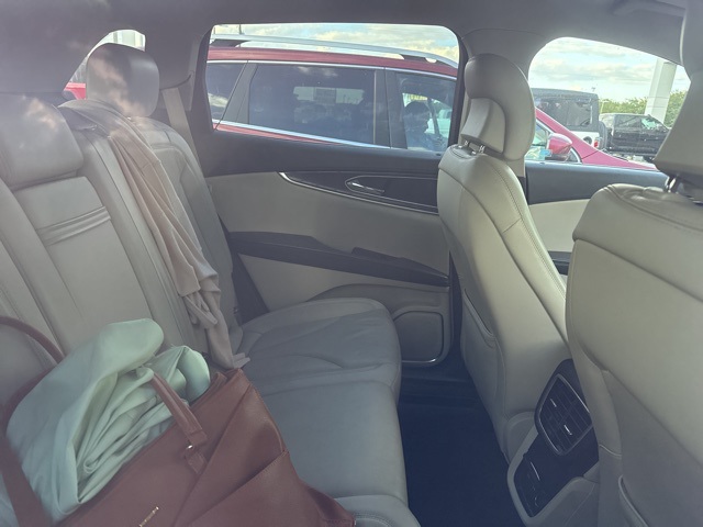 2018 Lincoln MKX Reserve photo 3