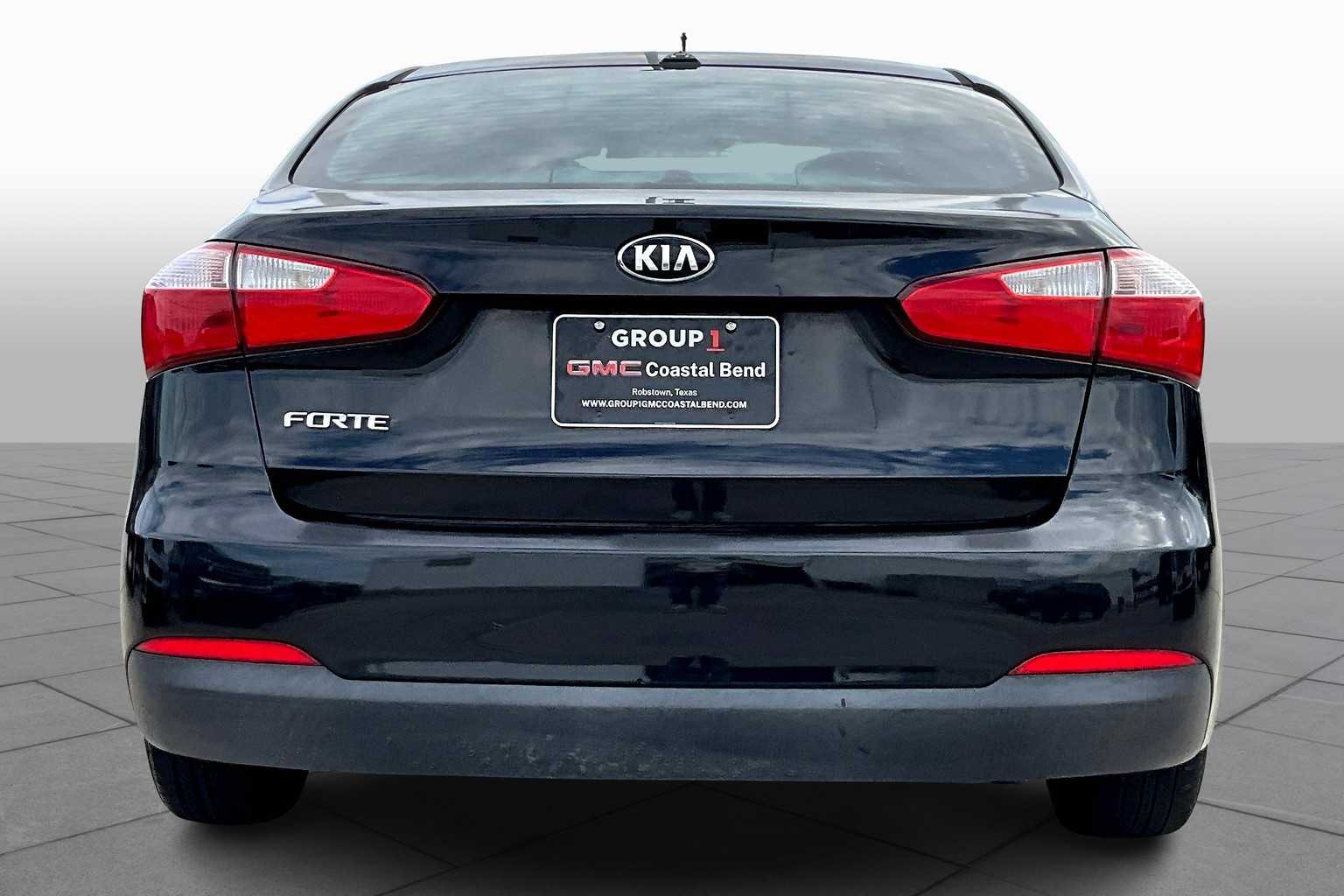2015 Kia Forte LX photo 4