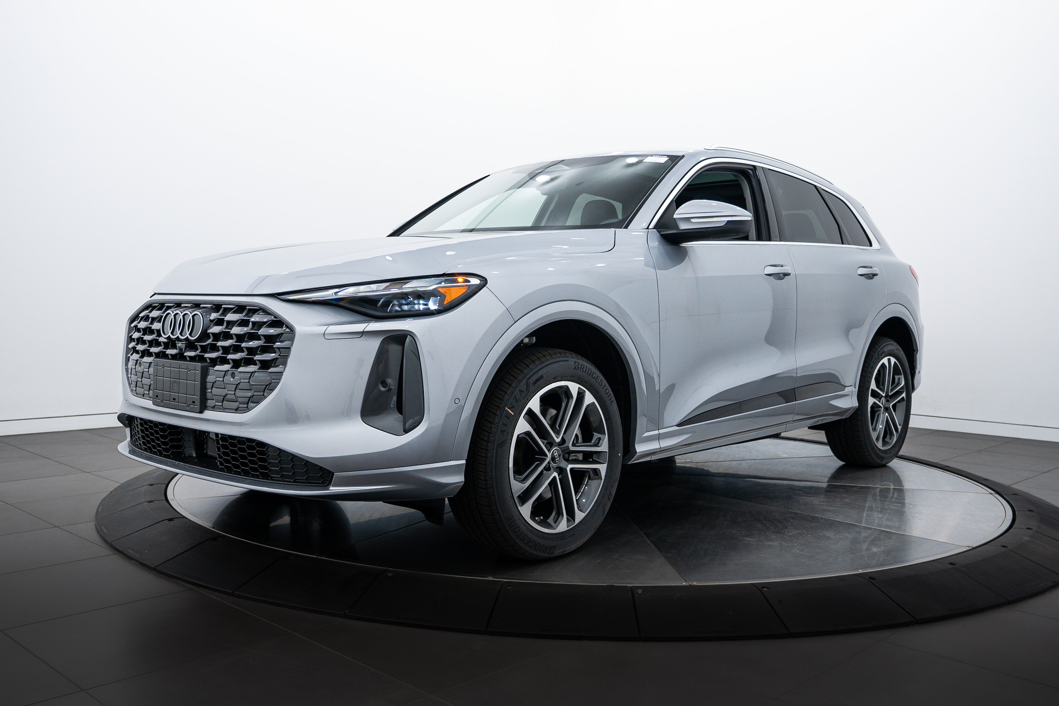2025 Audi Q5 Premium photo 7