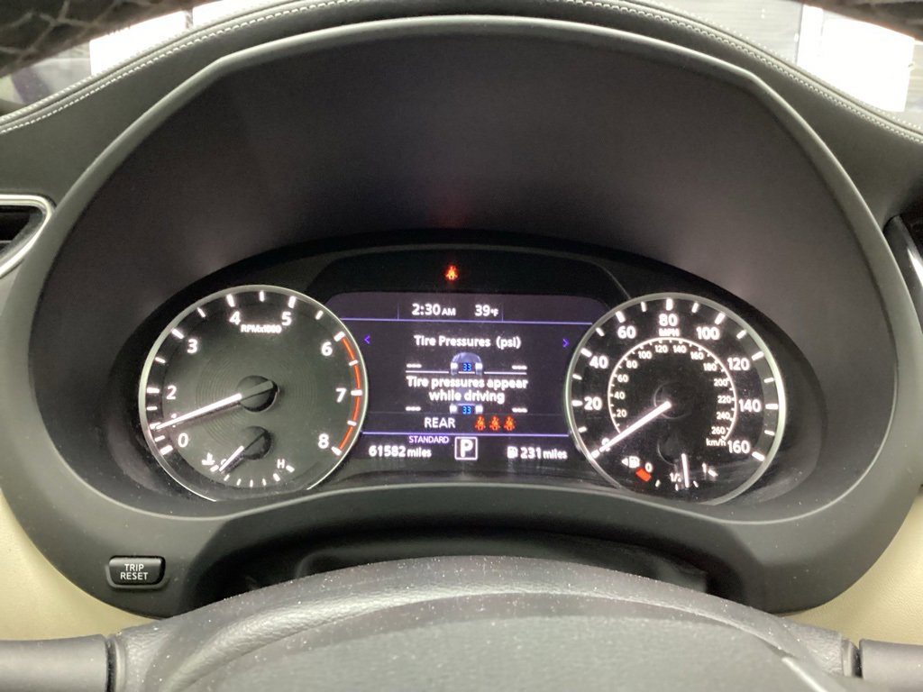 2021 Infiniti QX50 Luxe photo 3